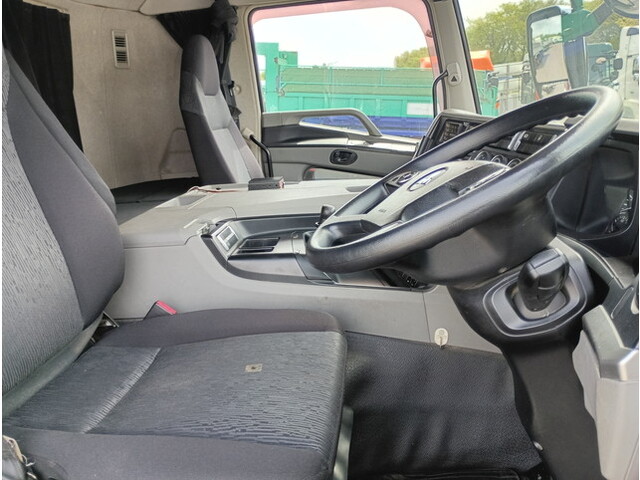 三菱ふそうスーパーグレートダンプ大型（10t）[写真24]