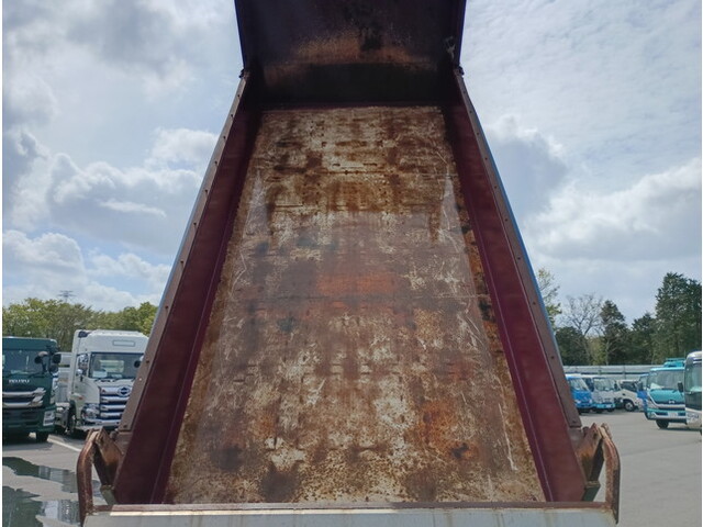 三菱ふそうスーパーグレートダンプ大型（10t）[写真08]