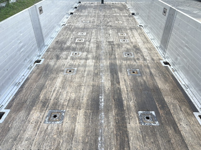 日野プロフィアアルミブロック大型（10t）[写真10]