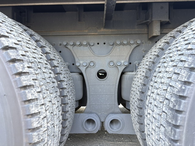 日野プロフィアアルミブロック大型（10t）[写真18]