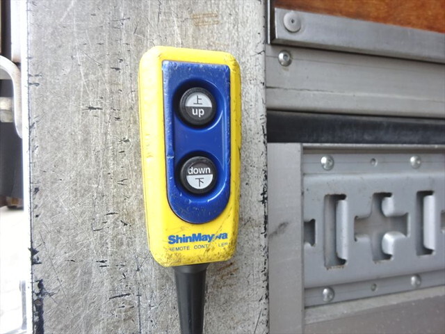 三菱ふそうファイターアルミウイング増トン（6t・8t）[写真19]