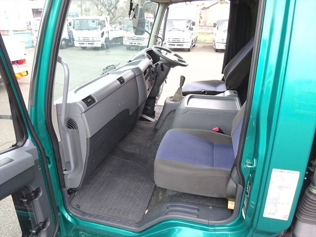 三菱ふそうファイターアルミウイング増トン（6t・8t）[写真30]