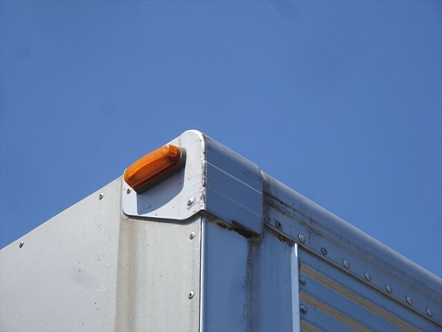 三菱ふそうファイターアルミウイング増トン（6t・8t）[写真39]