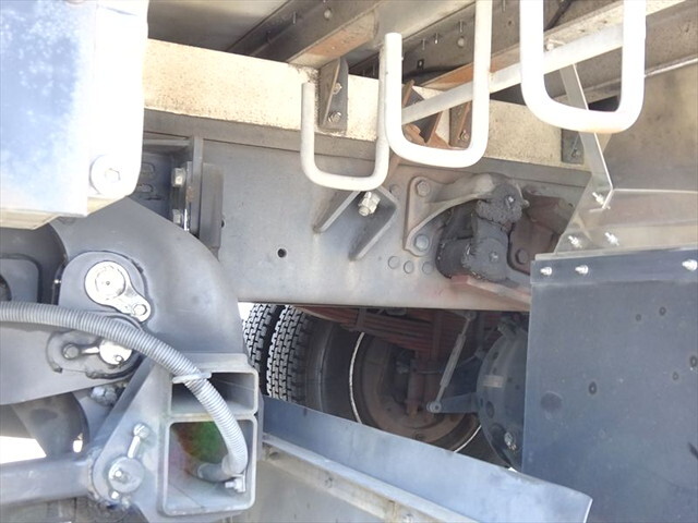 三菱ふそうファイターアルミウイング増トン（6t・8t）[写真09]