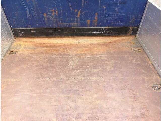 いすゞフォワードアルミブロック中型（4t）[写真12]