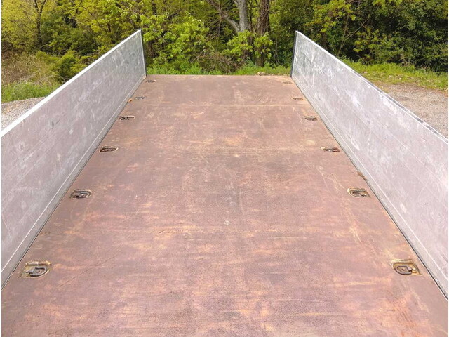 いすゞフォワードアルミブロック中型（4t）[写真13]