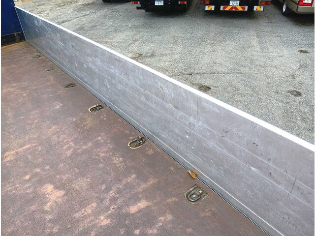 いすゞフォワードアルミブロック中型（4t）[写真09]