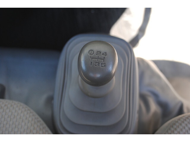 日野デュトロクレーン4段小型（2t・3t）[写真31]