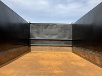 UDトラックスコンドル深ダンプ（土砂禁ダンプ）中型（4t）[写真12]