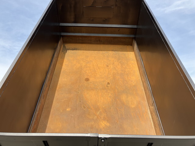 UDトラックスコンドル深ダンプ（土砂禁ダンプ）中型（4t）[写真16]