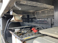 UDトラックスコンドル深ダンプ（土砂禁ダンプ）中型（4t）[写真25]