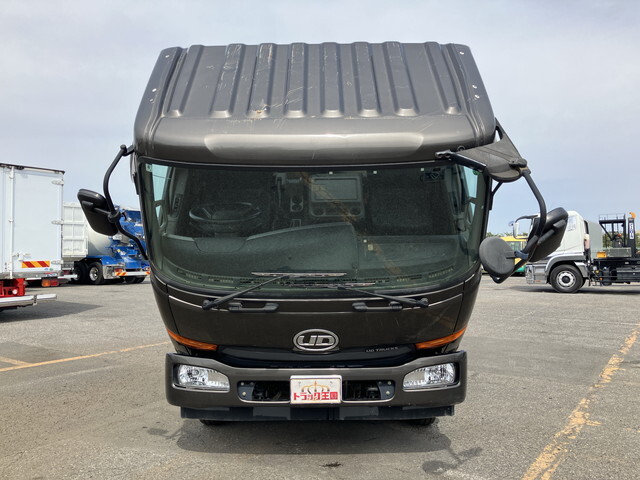 UDトラックスコンドル深ダンプ（土砂禁ダンプ）中型（4t）[写真08]