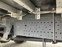 いすゞエルフアルミウイング小型（2t・3t）[写真23]