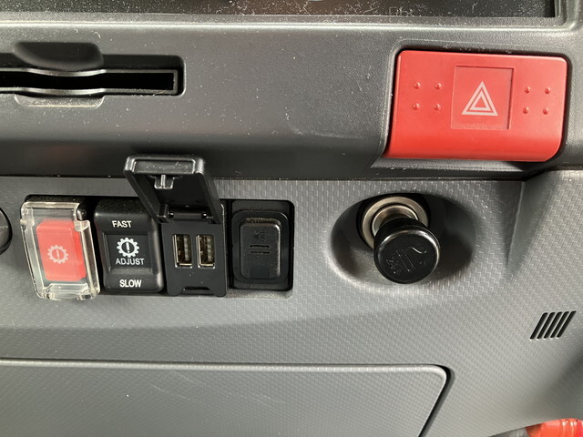 いすゞエルフアルミウイング小型（2t・3t）[写真35]