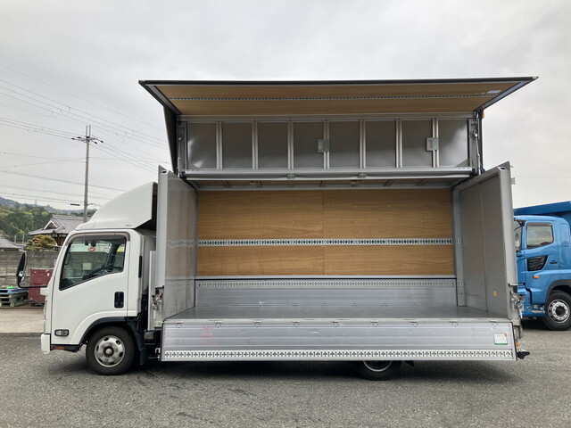 いすゞエルフアルミウイング小型（2t・3t）[写真06]