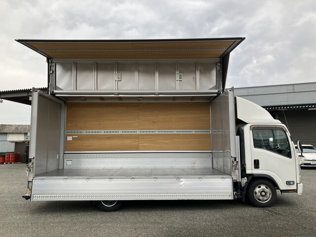 いすゞエルフアルミウイング小型（2t・3t）[写真08]