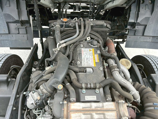 いすゞフォワードアルミウイング中型（4t）[写真16]