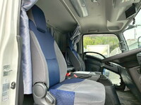 いすゞフォワードアルミウイング中型（4t）[写真23]