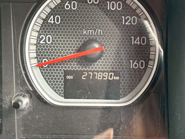 いすゞフォワードアルミウイング中型（4t）[写真26]