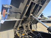 いすゞフォワードパッカー車（塵芥車）増トン（6t・8t）[写真29]