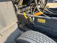 いすゞフォワードパッカー車（塵芥車）増トン（6t・8t）[写真31]