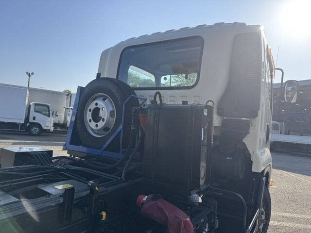 いすゞフォワードパッカー車（塵芥車）増トン（6t・8t）[写真33]