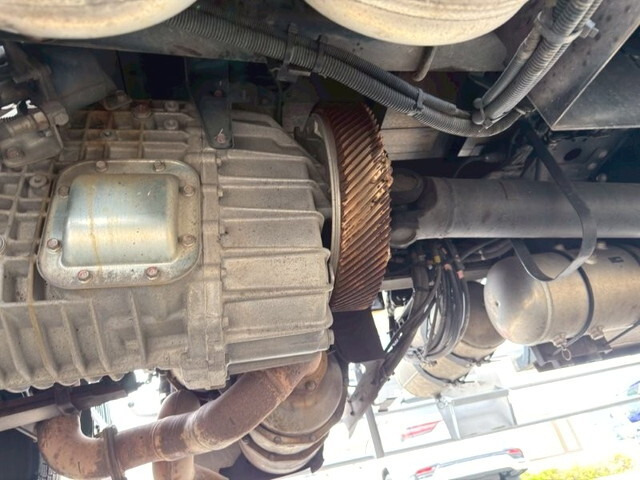 日野プロフィアアルミブロック大型（10t）[写真12]