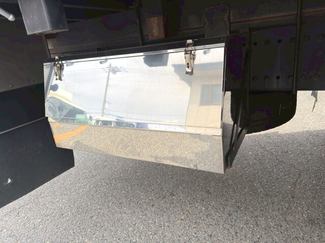 日野プロフィアアルミブロック大型（10t）[写真09]