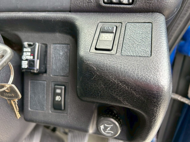 日野レンジャーアルミウイング中型（4t）[写真20]