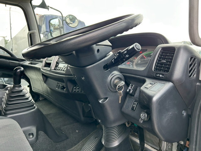 日野レンジャーアルミウイング中型（4t）[写真22]