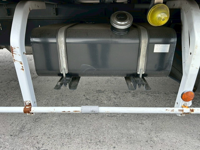 日野レンジャーアルミウイング中型（4t）[写真06]