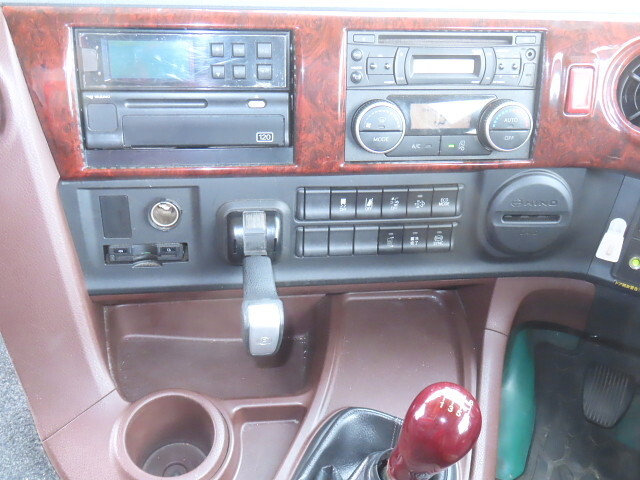 日野プロフィア冷凍車（冷蔵車）大型（10t）[写真23]