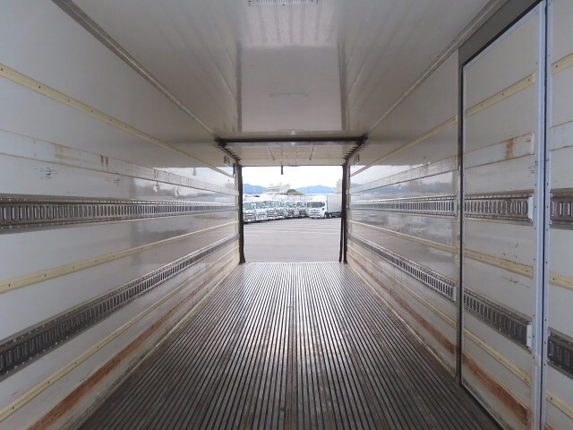 日野プロフィア冷凍車（冷蔵車）大型（10t）[写真31]