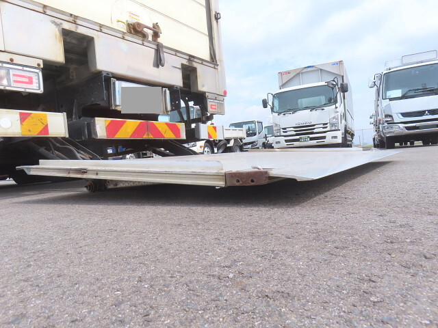 日野プロフィア冷凍車（冷蔵車）大型（10t）[写真33]