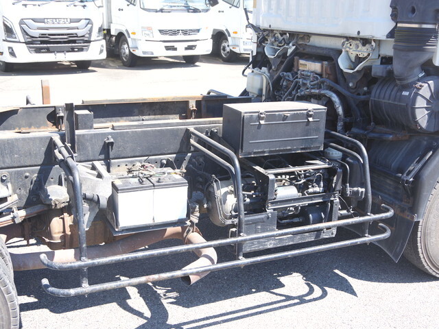 いすゞフォワードダンプ中型（4t）[写真12]