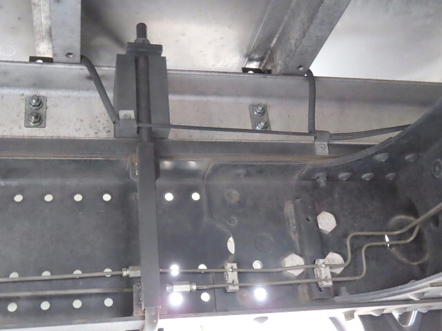 いすゞフォワード冷凍車（冷蔵車）増トン（6t・8t）[写真10]