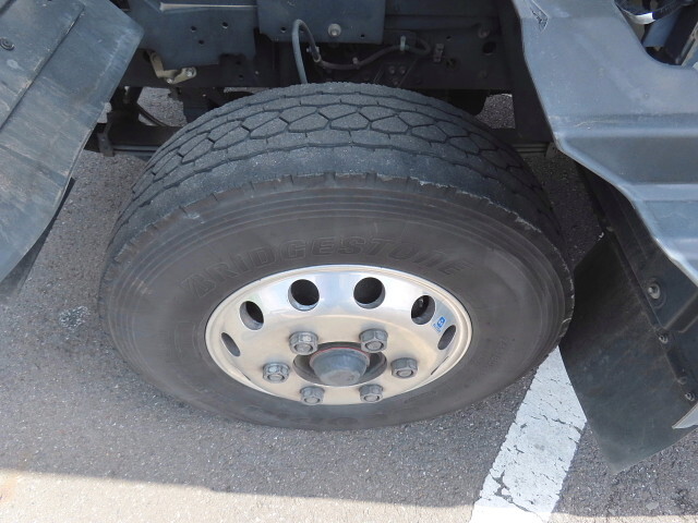 いすゞフォワード冷凍車（冷蔵車）増トン（6t・8t）[写真14]