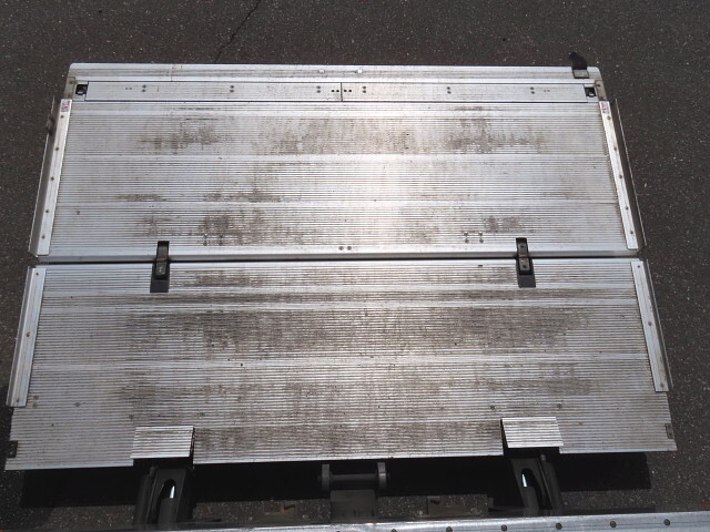 いすゞフォワード冷凍車（冷蔵車）増トン（6t・8t）[写真29]