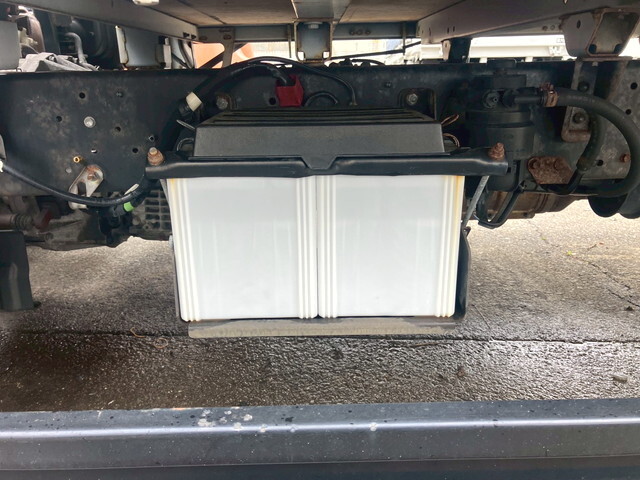 日野デュトロ幌車小型（2t・3t）[写真19]