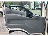 日野デュトロ幌車小型（2t・3t）[写真26]