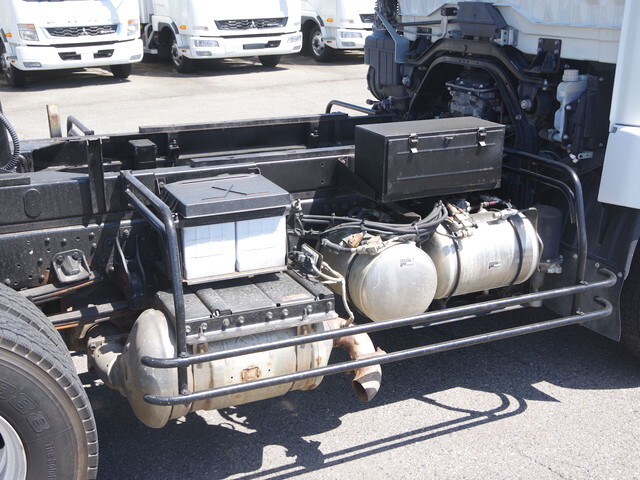 三菱ふそうファイターダンプ中型（4t）[写真14]