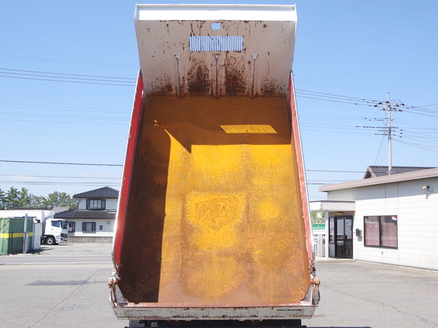 三菱ふそうファイターダンプ中型（4t）[写真05]