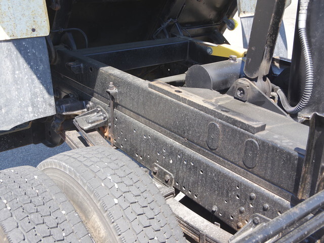 三菱ふそうファイターダンプ中型（4t）[写真06]