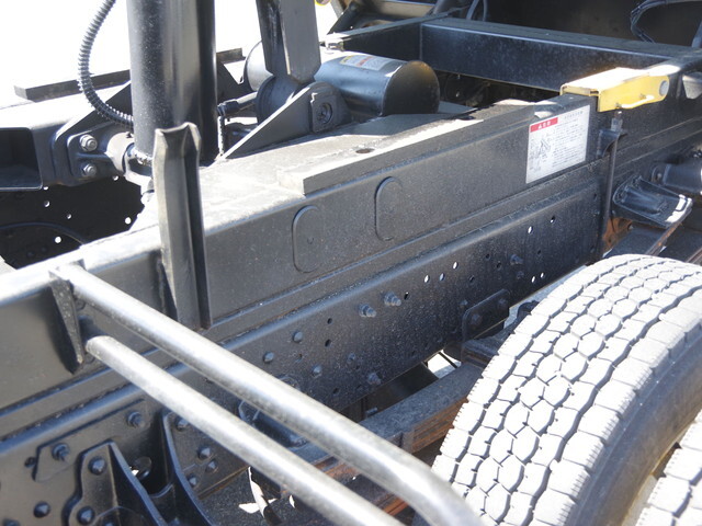 三菱ふそうファイターダンプ中型（4t）[写真07]