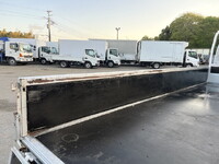 日野デュトロ平ボディ小型（2t・3t）[写真11]