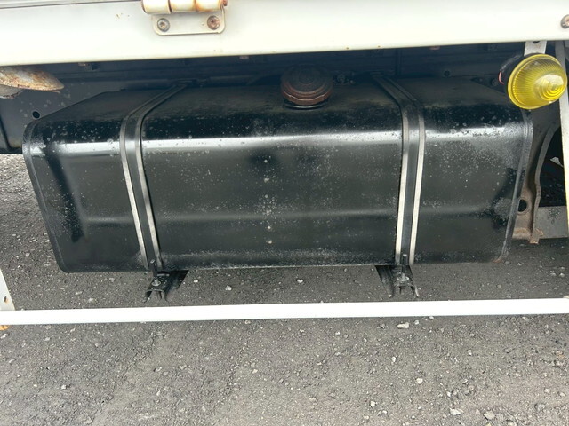 日野レンジャーアルミウイング中型（4t）[写真24]