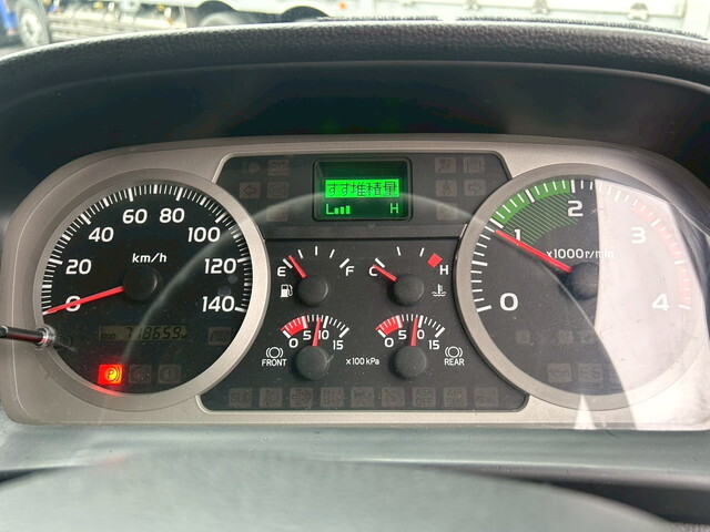 日野レンジャーアルミウイング中型（4t）[写真25]