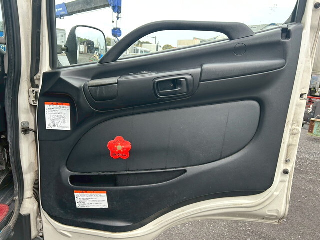 日野レンジャーアルミウイング中型（4t）[写真30]