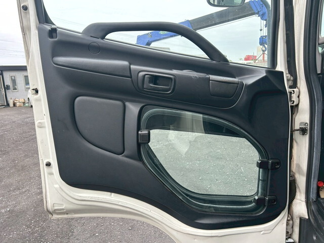 日野レンジャーアルミウイング中型（4t）[写真36]