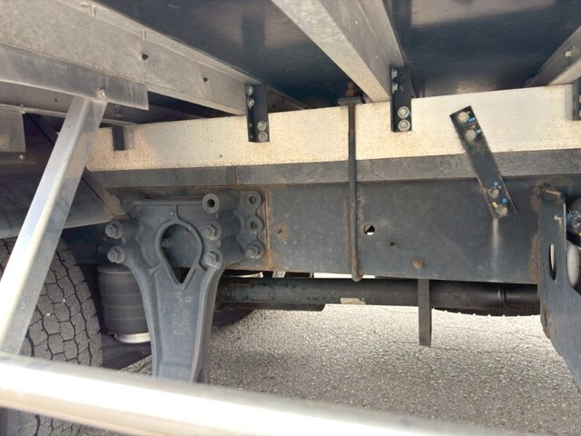 日野レンジャー冷凍車（冷蔵車）増トン（6t・8t）[写真13]